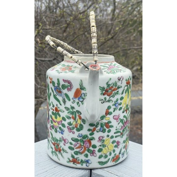 Antique Chinese Porcelain Famille Rose Hand Painted Teapot Qing - Republic - Picture 13 of 16
